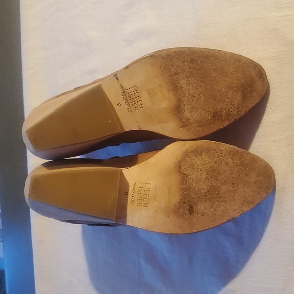 Eileen Fisher Ives Tan Ankle Heeled Sz. 9 Booties - Picture 6 of 12